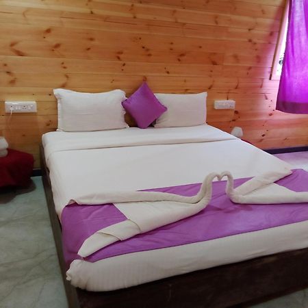 The Cool Huts Hotel Ashvem Beach Exterior photo